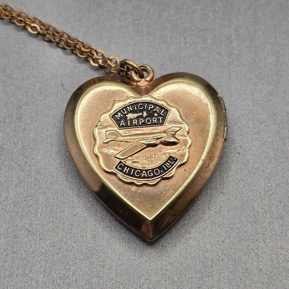 Vintage 1940s Chicago Municipal Airport Heart Locket Necklace Sweetheart Jewelry - Picture 7 of 9